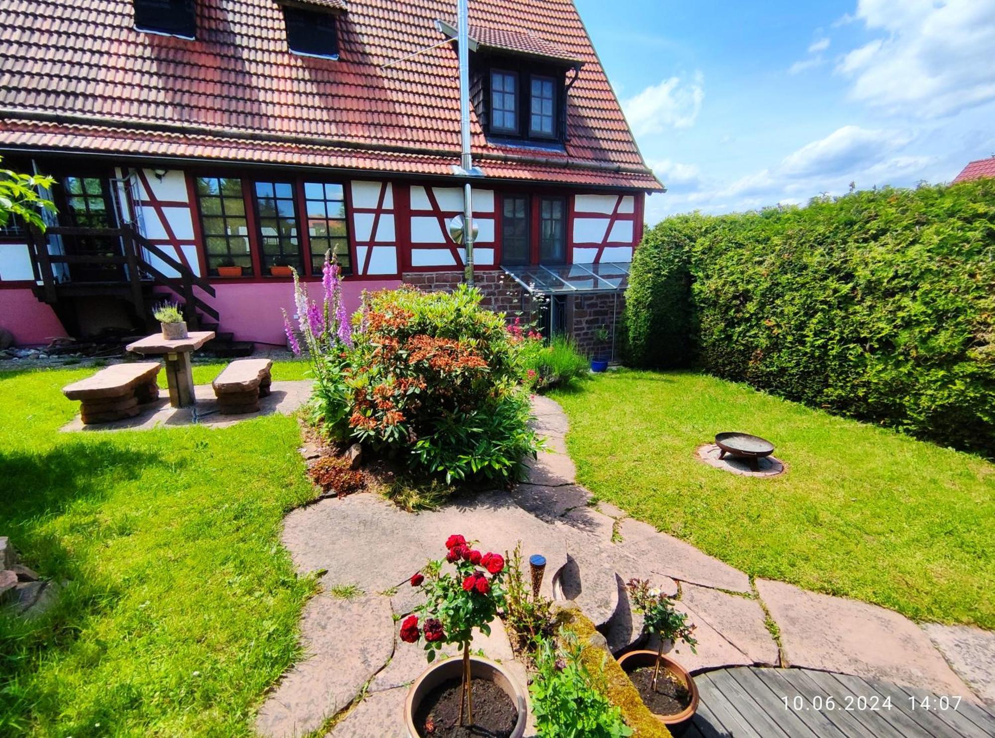 Ferienhaus Marre - Mit Grill, Feuerstelle Und Gartensauna Waldbrunn  エクステリア 写真